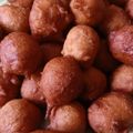 Cooksnap Aznie Khasri semasa beliau membuat Cekodok Durian.