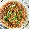 Hema ahara का कुकस्नैप जब उन्होंने तुराई अंकुरित मोठ और चने के साथ (Turai ankurit moth aur chane ke saath recipe in hindi) बनाया था।