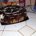 El cooksnap de Jesii Cordoba cuando hizo Budin banana split con ganache de chocolate blanco y negro.