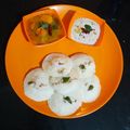 Padam_srivastava Srivastava's cooksnap of when they made Rava idly sambar and chana dal and peanuts chutney.
