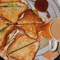 Priyanka Shrivastava's cooksnap of when they made चीज़ आलू सेंड़विच.