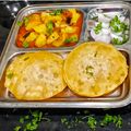 Juhi Prakash Sewani 's cooksnap of when they made Potato/Aloo Curry.