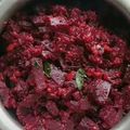 daksha a Vaghela 's cooksnap of when they made બીટ નો સંભારો (Beetroot Sambharo Recipe In Gujarati).
