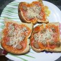 Cooksnap dari RhieYhae Desyana untuk resep Pizza Roti Tawar Sederhana