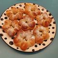 il Valentina Mariuzzi quando ha preparato Brioches a forma di fiore🌼