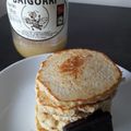 El cooksnap de Laura AO cuando hizo Pancakes de coco y avena saludables (con un toque de limón).