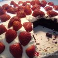 Cooksnap από Brit στη συνταγή Κέικ σοκολάτας με κρέμα τυριού και φρέσκες φράουλες