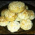 صورة من Om Malek 1، شاركها بعد تجربة وصفة اصابع التمر بالسمسم طعم ولا ارروع 😋😋😋