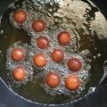 Sadaf Shoaib Vohra's cooksnap of when they made Gulab jamun.