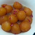 Anjana Sahil Manchanda का कुकस्नैप जब उन्होंने इंस्टेंट रेडी मिक्स गुलाब जामुन (Instant Ready Mix Gulab Jamun Recipe in Hindi) बनाया था।
