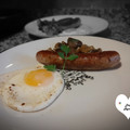 El cooksnap de SuperDesyLaChef cuando hizo Huevo frito con trompetas de los muertos y patatas confitadas .