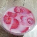 Cooksnap από stelios στη συνταγή Ζελέ με γιαούρτι φράουλα 🍓