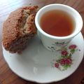 کوک اسنپ Zari Maman بعد از امتحان کردن کیک چای.