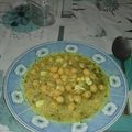 El cooksnap de sorianomyriam cuando hizo Garbanzos al curry con toques de hierbas aromáticas.