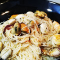 El cooksnap de Gemma Leticia Gomez Perez cuando hizo Fideo chino con almejas y gambitas.