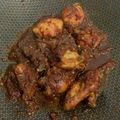 Cooksnap Riscook semasa beliau membuat Ayam Masak Merah Sos.