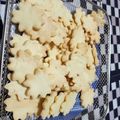 邱惠惠 的 大人小孩一起做壓模餅乾 cooksnap