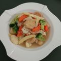 Cooksnap Noor Atika Mahamood semasa beliau membuat Sayur Tauhu Jepun & Brokoli Cantonese Style (Sihat).