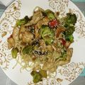 El cooksnap de Pablo Andres Cisterna Carcamo cuando hizo PECHUGA DE POLLO SALTEADA CON BRÓCOLI Y LO MEIN NOODLES. JON STYLE.
