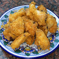 El cooksnap de Roxana Herner cuando hizo Alitas de pollo frito estilo KFC 🍗 acompañadas con salsa picante🌶️ y salsa de miel y mostaza 🍯.