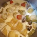 Cooksnap από Anja Edler στη συνταγή Χοιρινό με πατάτες, καρότα και κολοκυθάκια αυγολέμονο στη χύτρα