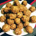 Rafiqua Shama का कुकस्नैप जब उन्होंने पिन्नी ड्राई फ्रूटस आटा लड्डू (Pinni Dry Fruits Atta Laddu recipe in Hindi) बनाया था।