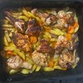 Varga Kata Cooksnap-ja, amikor elkészítette a(z) Sült csirkecomb tepsis burgonyával receptet.