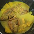 Cooksnap RH Kitchens semasa beliau membuat Masak lemak cili api ikan salai.