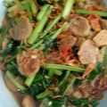 Cooksnap dari Mbak Ida Sate untuk resep 14. Tumis Sawi Bakso plus taburan bawang putih goreng