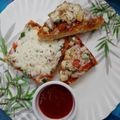 Kanta Gulati का कुकस्नैप जब उन्होंने ब्रेड पिज़्ज़ा (Bread Pizza recipe in Hindi) बनाया था।