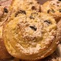 Cooksnap-ul lui Corina Kiss atunci când a preparat Pufoșeniiii😍 Rulouri umplute cu brânză și pătrunjel😋👌.