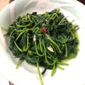 Lin Shu Jhen 的 蒜炒地瓜葉 cooksnap