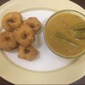 Pavithra Prasadkumar's cooksnap of when they made Medu vada with coconut chutney.