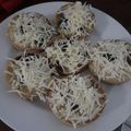 Cooksnap dari ferisatul ainiah untuk resep Martabak Mini Nyarang