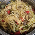 El cooksnap de Angeles Ayllon cuando hizo Espaguetis con verduras, solomillo de cerdo, salsa de soja y miel.