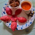 pinky makhija का कुकस्नैप जब उन्होंने बीटरूट पूरी(Beetroot poori recipe in Hindi) बनाया था।