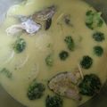 Cooksnap Mizzanem semasa beliau membuat Masak Lemak Cili Api Lobak Putih.