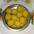 Vaishu Aadhira's cooksnap of when they made எண்ணெயில்லாத மோதிச்சூர் லட்டு.