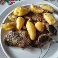 Cooksnap από Δέσποινα Καρπούζα στη συνταγή Χοιρινές μπριζόλες με πατάτες στο φούρνο 🥩