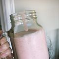 Cooksnap của Minh Hayes khi họ làm theo món Sinh tố dâu chuối 🍌 🍓