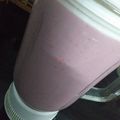 KK 's cooksnap of when they made Strawberry n yogurt smoothie.