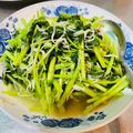 李靈靈 的 吻仔魚炒莧菜 cooksnap