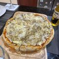 El cooksnap de Victor Muñoz cuando hizo Pizza súper esponjosa, líquida y alta.