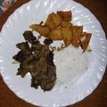 Kati Flóra Cooksnap-ja, amikor elkészítette a(z) Svéd 🇸🇪 "Biff Greta" -  pácolt marha bélszín kockák pirított burgonyával receptet.