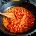 Cooksnap-ul lui Paharnicu Ulea atunci când a preparat Omletă cu roșii și brânză feta.