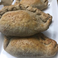 El cooksnap de Sol Mar cuando hizo Empanadas de atún, con masa casera de harina integral.