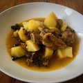 El cooksnap de CocinarParaCuatro cuando hizo Patatas con costillas adobadas y setas de cardo.
