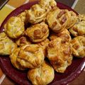 Márta Haux Cooksnap-ja, amikor elkészítette a(z) Tepertőkrémes pogácsa (hajtogatás nélkül is leveles töpörtyűs pogácsa) receptet.