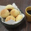 Cooksnap de Roberto Machado quando cozinhou Pão De Queijo Mineiro Tradicional.