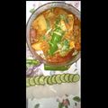 Umme Azaan Khan's cooksnap of when they made Chicken aloo qeema.